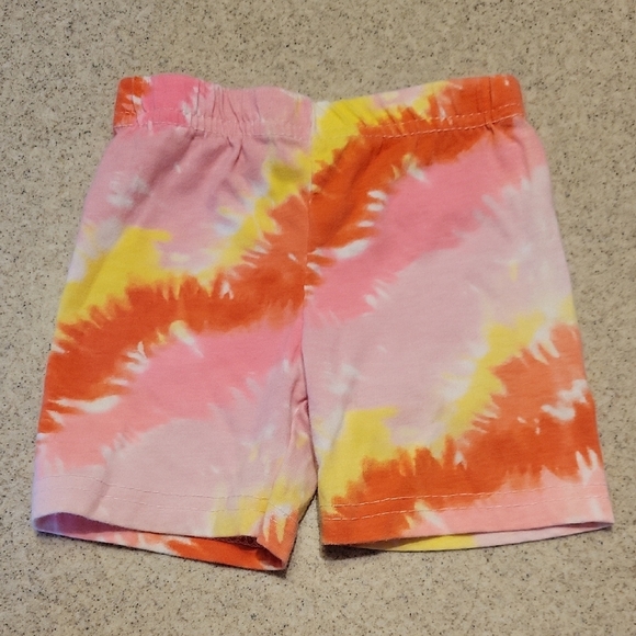 Cutie Pie Brand: Pink Beach Babe Onesie and Tie-Dye Shorts Set Size 6-9 MONTHS - Picture 6 of 6